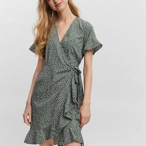 (M) Green/white polka dot wrap dress